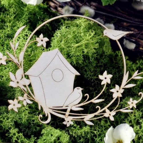 budka z ptaszkiem.jpg