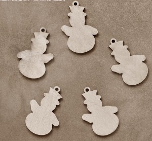 Bałwanki - zawieszki ze sklejki