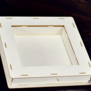 Pudełko kwadratowe Z WIECZKIEM "Okienko"