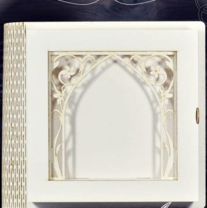 Pudełko kwadratowe KSIĘGA   "Brama kwiatowa"