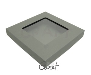 Pudełko niskie kwadratowe szare z kwadratowym okienkiem 