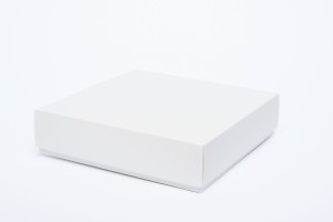 Pudełko wysokie kwadratowe 16cm x 16cm białe